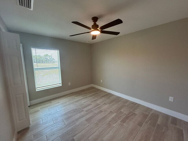 Building Photo - BRAND new construction 4 Bedroom 3 Bathrooms