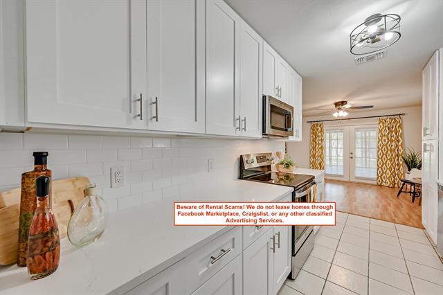 Building Photo - 320 Gardenia Ct