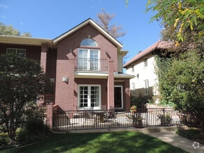 Building Photo - Wash Park 3 Bedroom Home (Available Immedi...