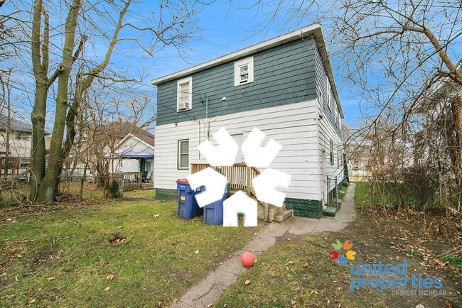Building Photo - 416 Oakdale St SE