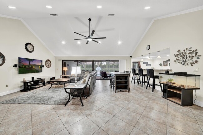 Building Photo - 8633 Vista Del Boca Dr