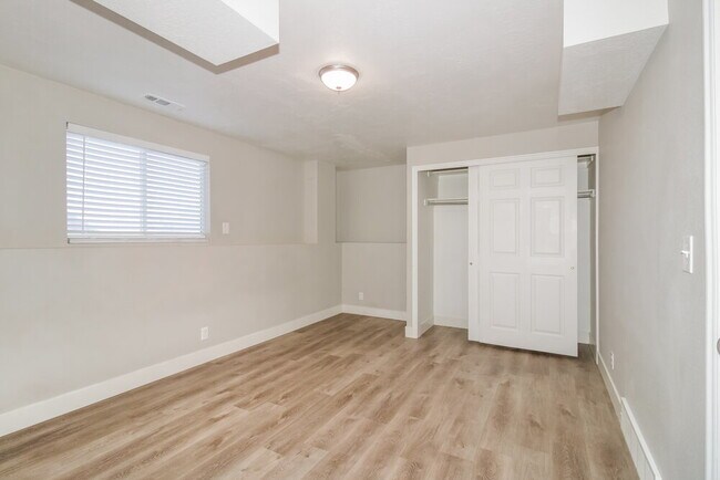 Building Photo - 6125 S 6105 W