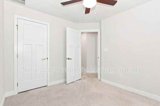 Building Photo - 126 Nathan Dr