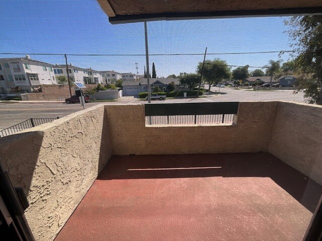 Blacony off master - 101 E Olive Ave