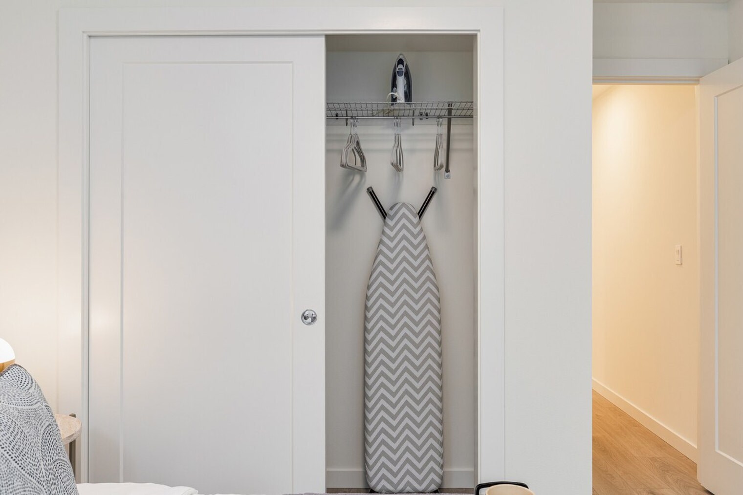 Building Photo - 1431 E Howell St