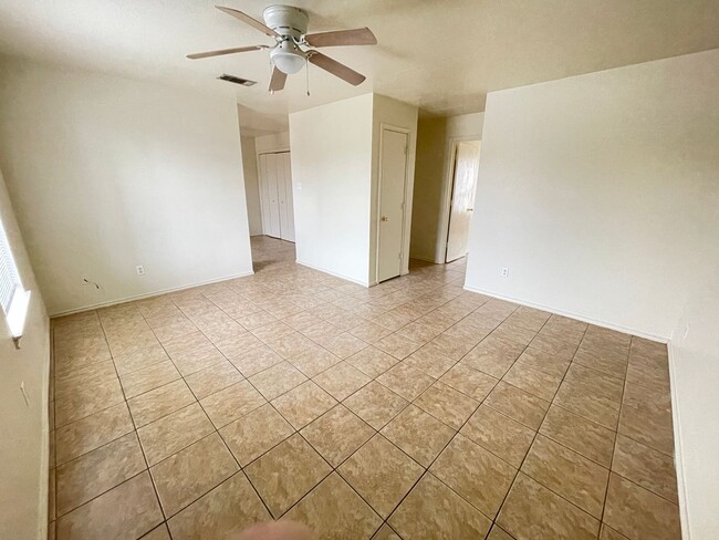 Building Photo - 1504 Windward Dr