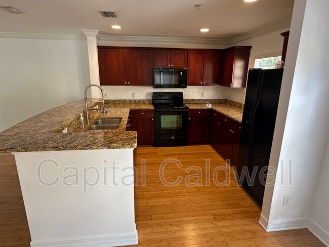 Building Photo - 3310 Las Campos Pl