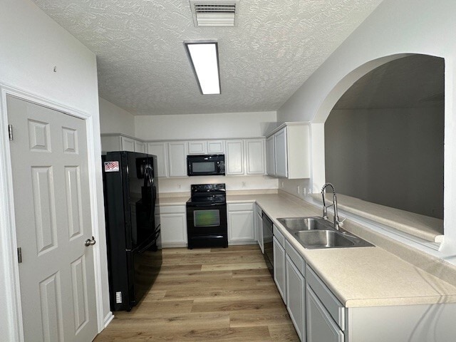 Building Photo - 8428 Charbay Cir