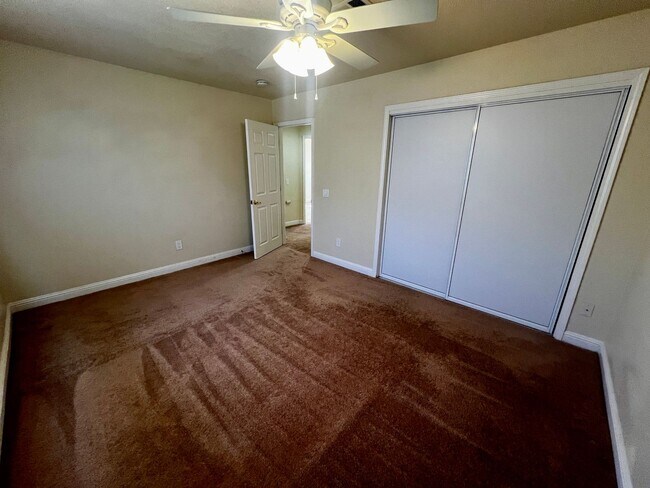 Building Photo - 74071 Playa Vista Dr