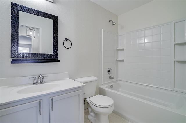 Building Photo - 13196 Cleburne Dr