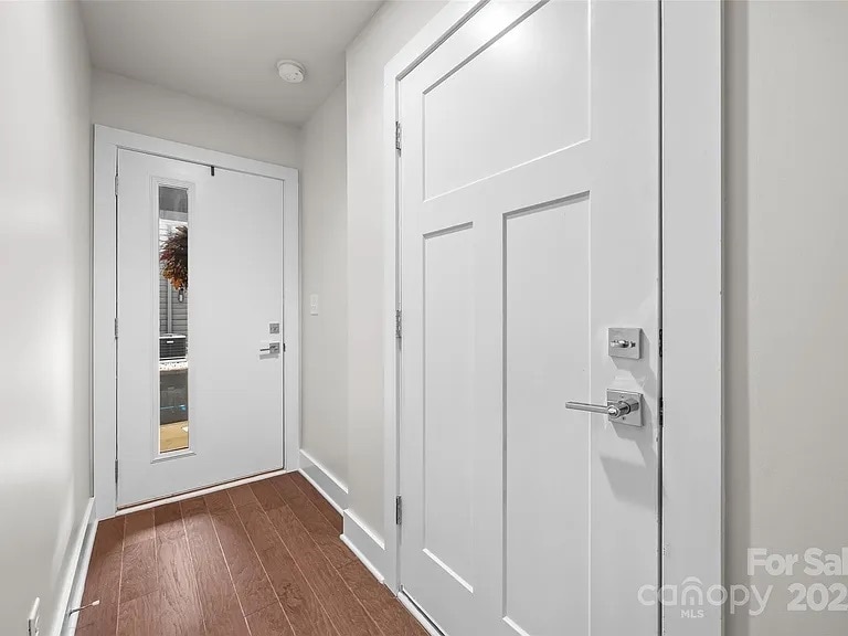 Building Photo - 4127 Bryant Terraces Dr