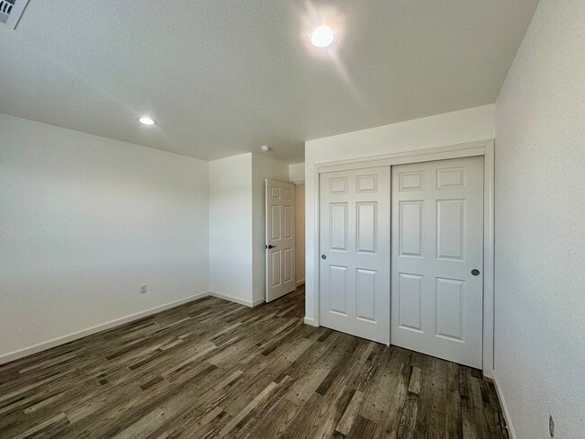 Building Photo - Brand-New 3 Bedroom, 2 Bath Home with Garage