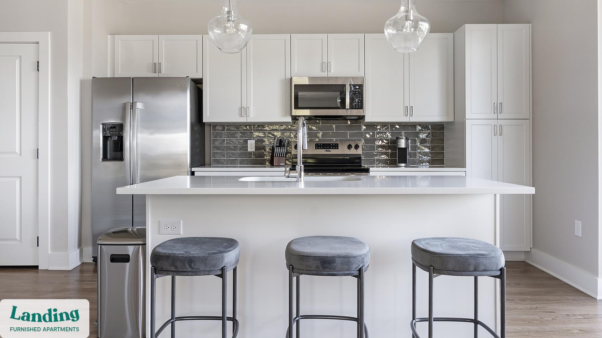 Building Photo - 1000 Forestview Dr