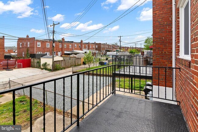 Building Photo - 7827 Eastdale Rd
