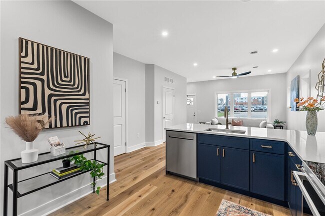 Building Photo - 169 S Union St