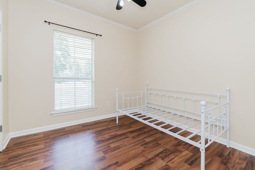 Building Photo - 38494 Ruby Dr