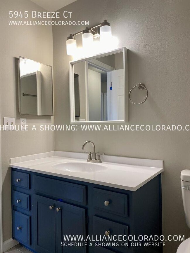 Building Photo - 5945 Breeze Ct