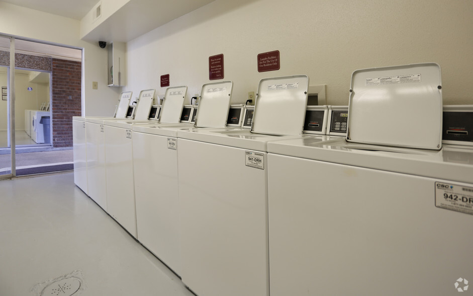 Laundry Center - Chateau Cleary Apartments