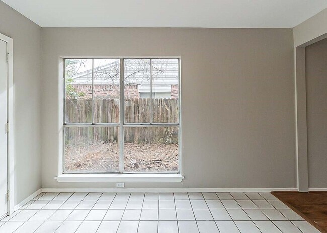 Building Photo - 14410 Louetta Rd