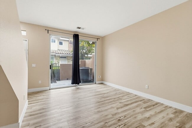 Building Photo - 2288 Cabo Bahia