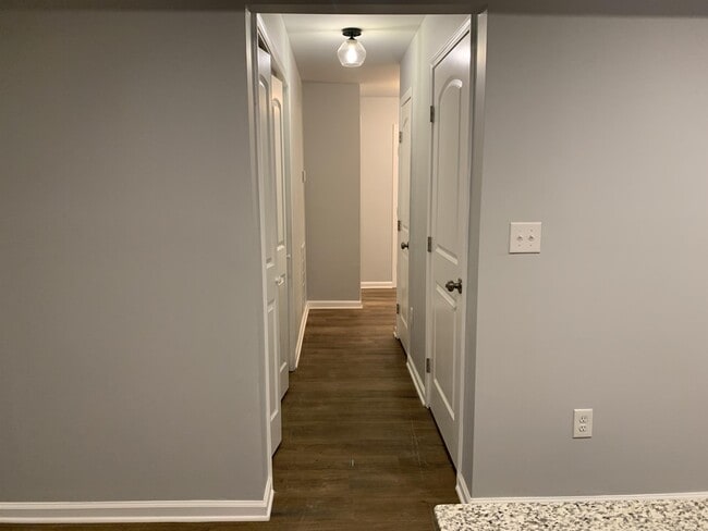 Building Photo - 924 Chapman Cir