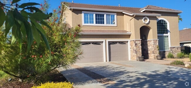 Building Photo - 1181 Kestrel Cir