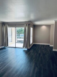 Building Photo - 800 Post Oak Blvd