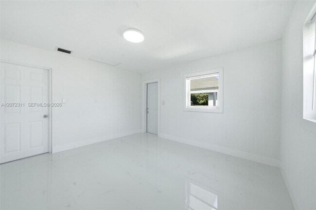 Building Photo - 399 NW 98th St
