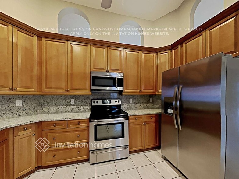 Building Photo - 649 Blueberry Dr
