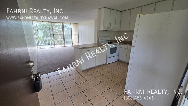 Building Photo - 95-2052 Waikalani Place B-207-