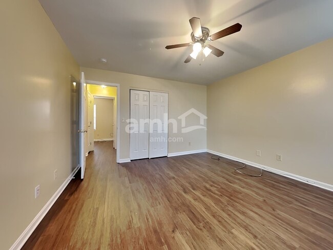 Building Photo - 8973 Julia Mdws