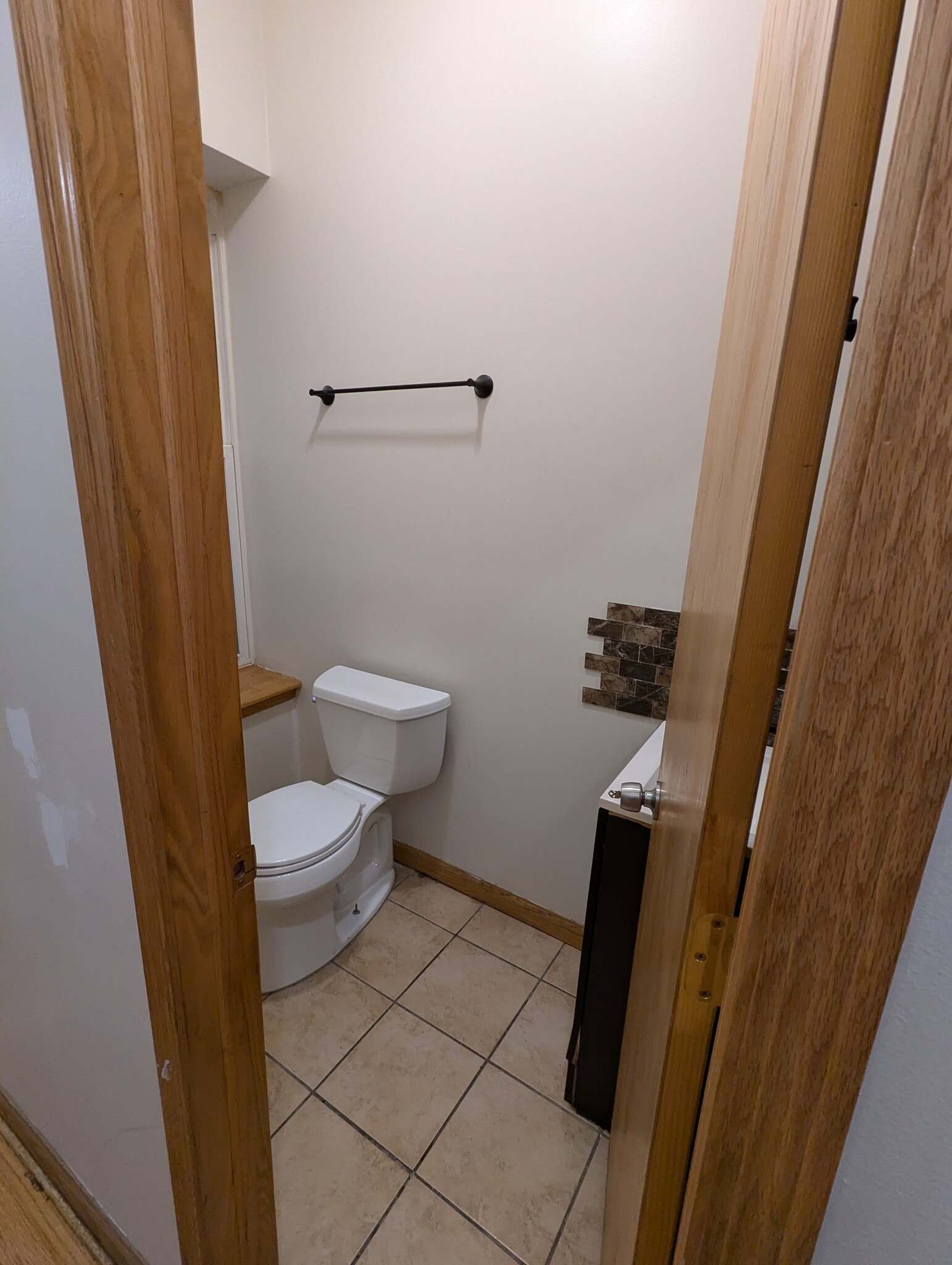 Half Bath - 3212 W Warren Blvd