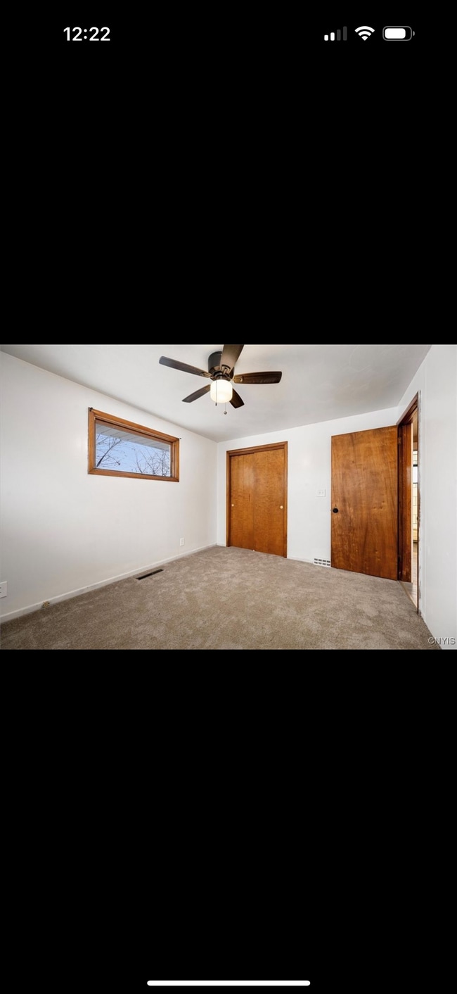 Building Photo - 301 Viking Pl