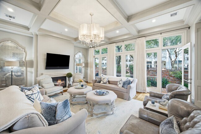 Building Photo - 3240 Bammel Ln