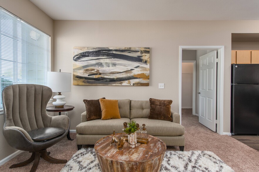 Living Room Views - PeakView at T-Bone Ranch Apartments