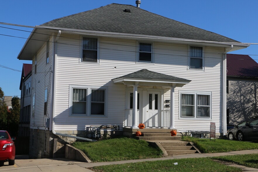 Primary Photo - 2218 Merner Ave