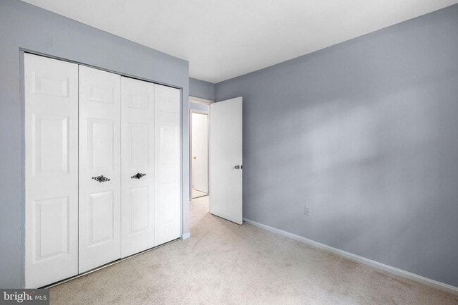 Building Photo - 4825 Nash Dr