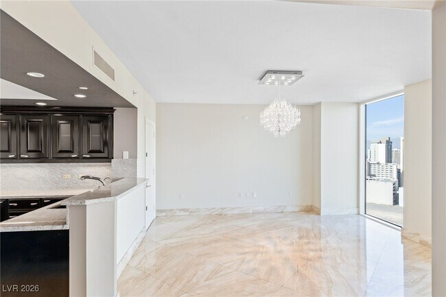 Building Photo - 2777 Paradise Rd