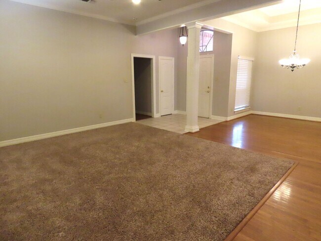 Building Photo - COMING SOON! Whitehouse! Gorgeous 4 Bedroom, 2 Bath Home