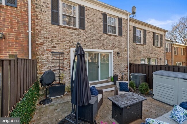 Building Photo - 1606 Angus Ct