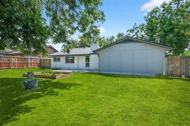 Building Photo - 1401 La Salle Dr