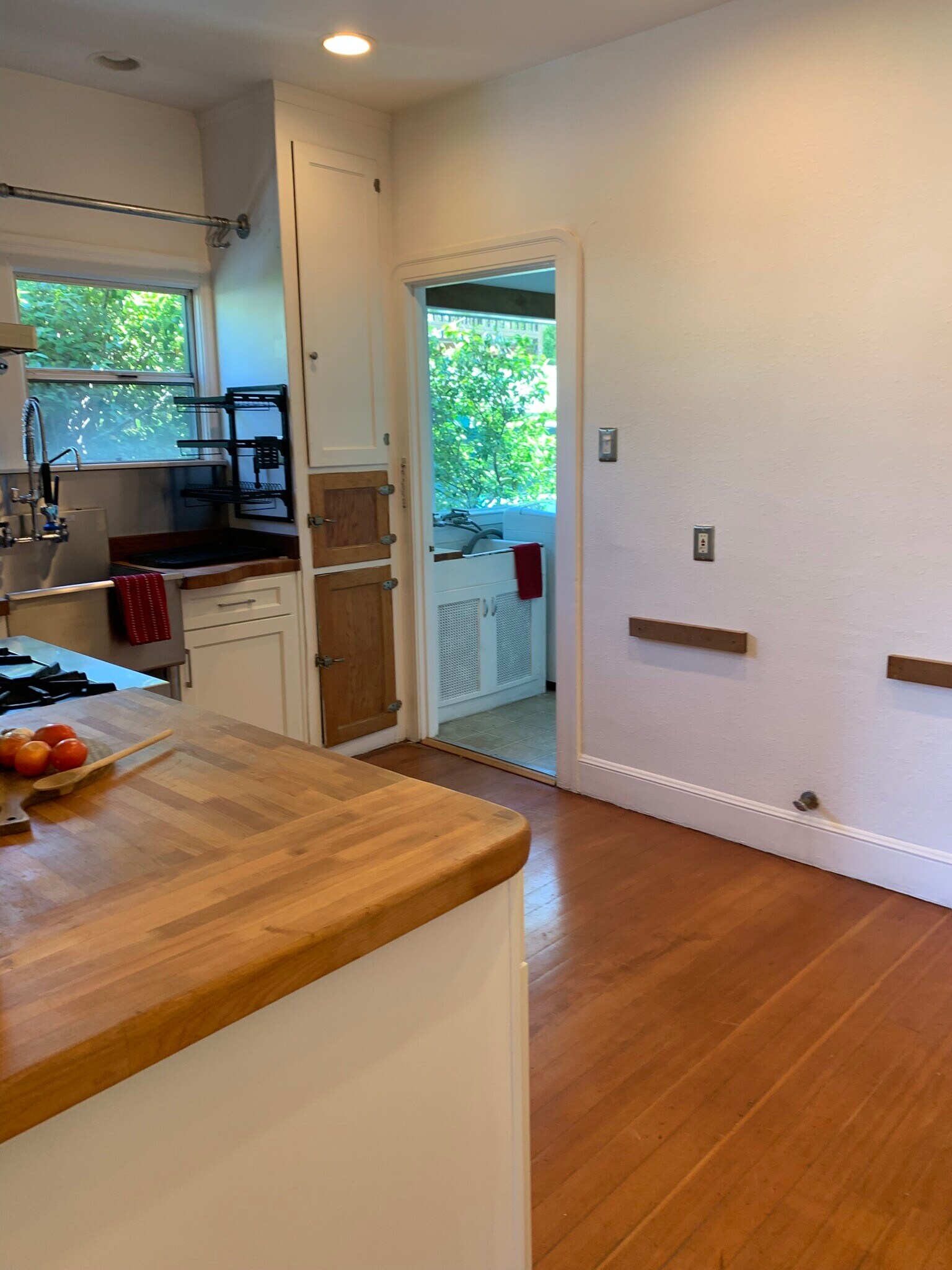 Building Photo - 1507 Estudillo St