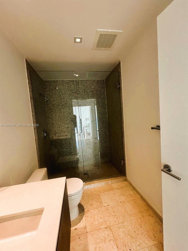 Building Photo - 68 SE 6th St