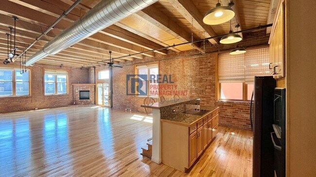 Building Photo - 1127 Auraria Pkwy