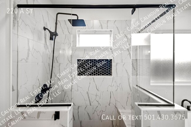 Building Photo - 220 A St