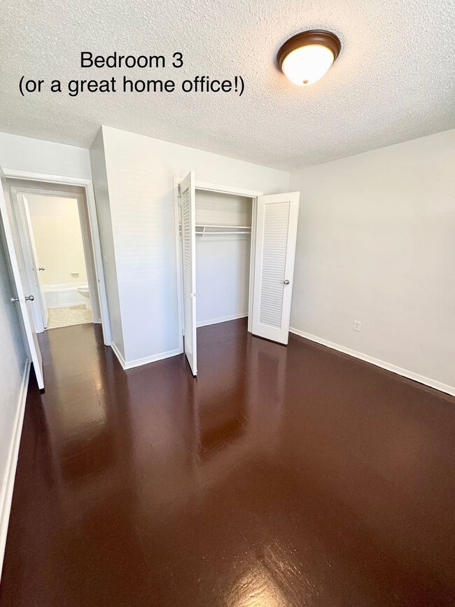 Building Photo - SUPERB Home in Sea Gate - close to Market ...