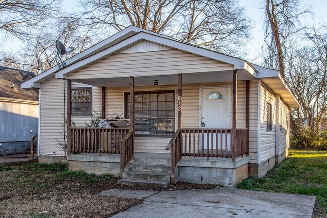 Primary Photo - Murfreesboro 4 Bedroom/2 Bath HOUSE near MTSU