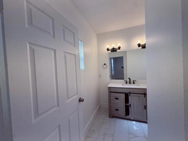 Building Photo - 904 4th St