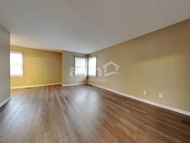 Building Photo - 510 Arlington Dr