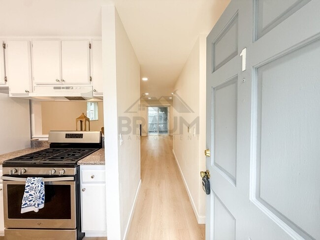 Building Photo - 14257 Friar St
